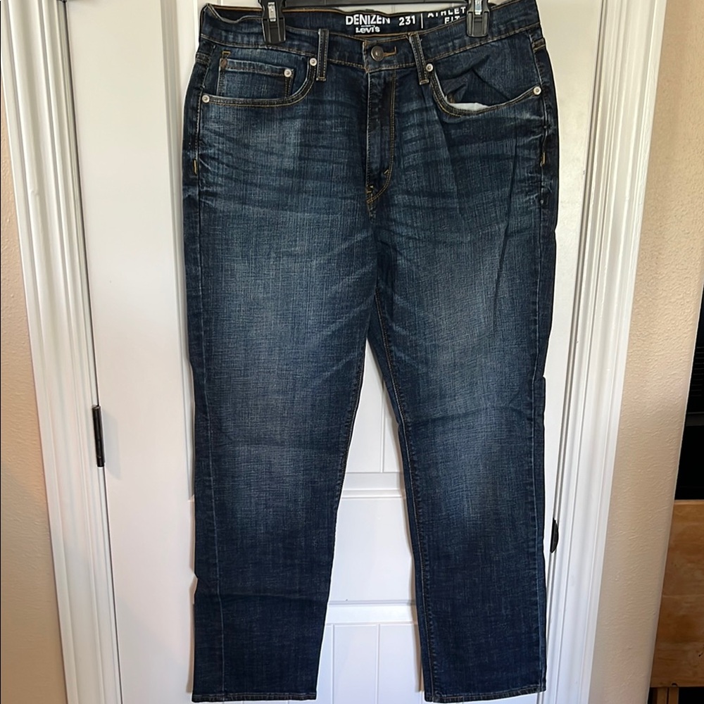Men's Levi Blue Jeans